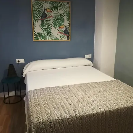 The Monkey Guest house 2*