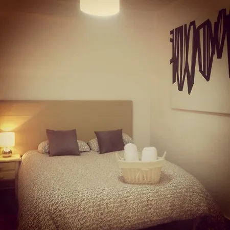 The Monkey Guest house 2*