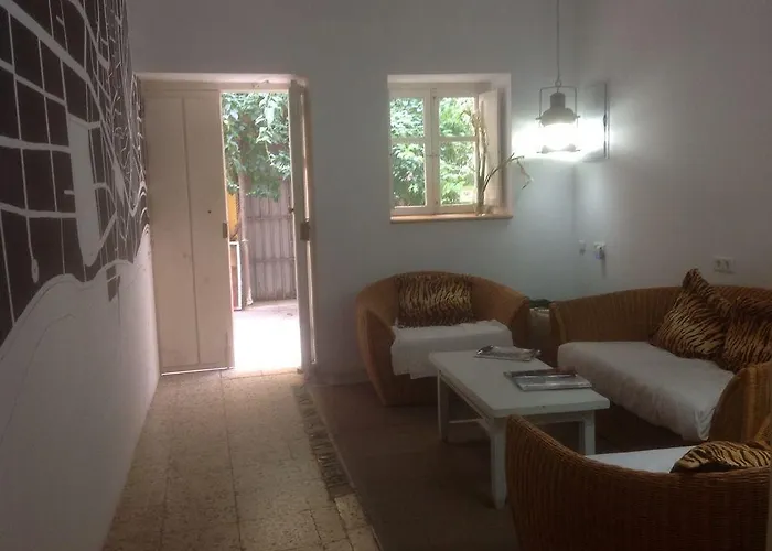 The Monkey Pensión 2*